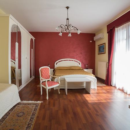 B&B Diamante Nissoria Bagian luar foto