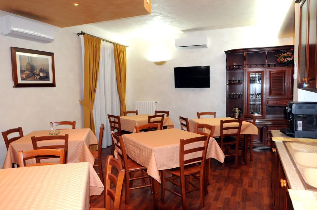 B&B Diamante Nissoria Bagian luar foto