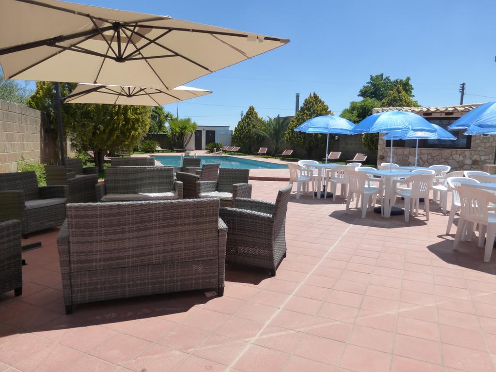 B&B Diamante Nissoria Bagian luar foto