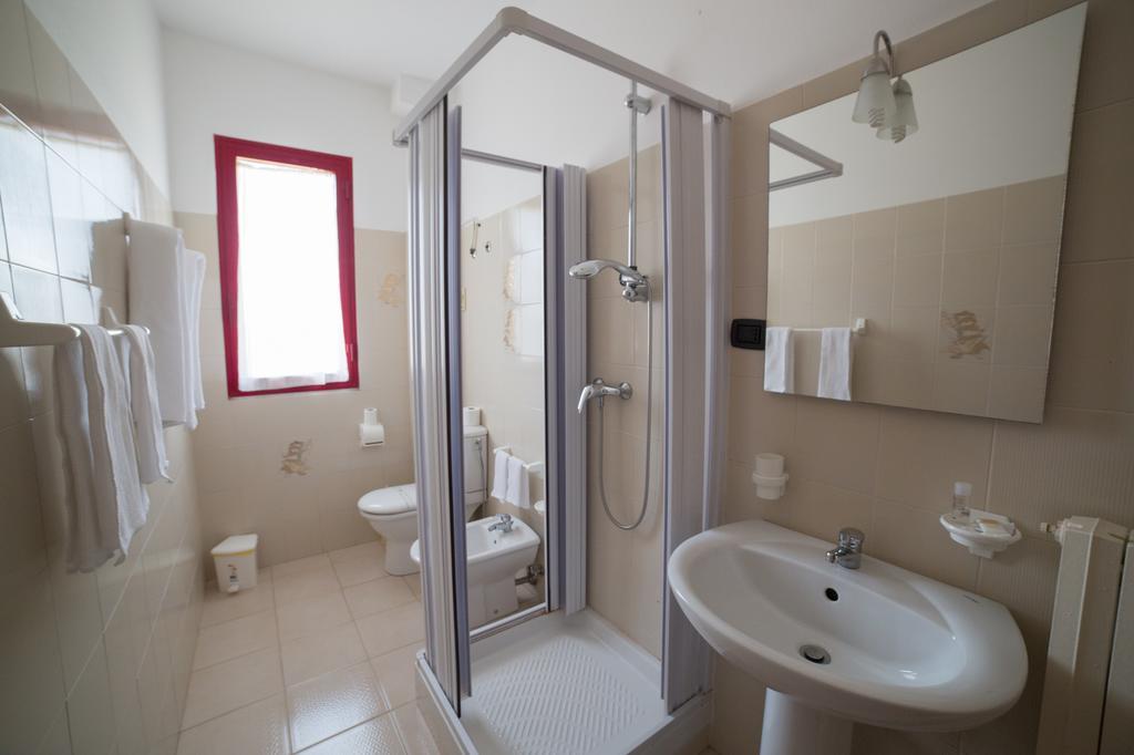 B&B Diamante Nissoria Bagian luar foto