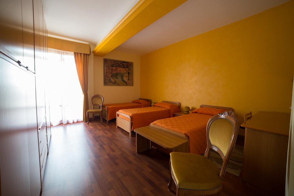 B&B Diamante Nissoria Bagian luar foto
